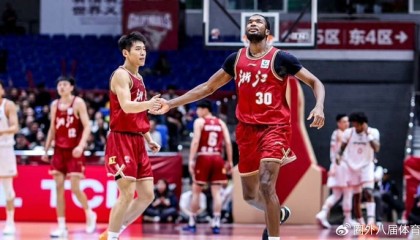 开云app-郭艾伦缺席，上海大胜广州！张镇麟9中1狂打铁，王哲林破万分大关|上海队|洛夫顿|浙江队|浙江男篮|上海男篮_新浪体育_新浪新闻