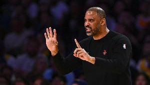 开云下载-Iko：乌度卡要求白魔要“团队优先” 但后者迟迟无法做到