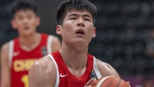 开云网站-高效输出！陈家政11投7中得到17分6板2助1断 正负值+24