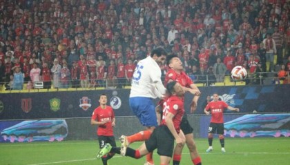 开云官网-【中超】费莱尼头球双响+绝平 蓉城2比2泰山